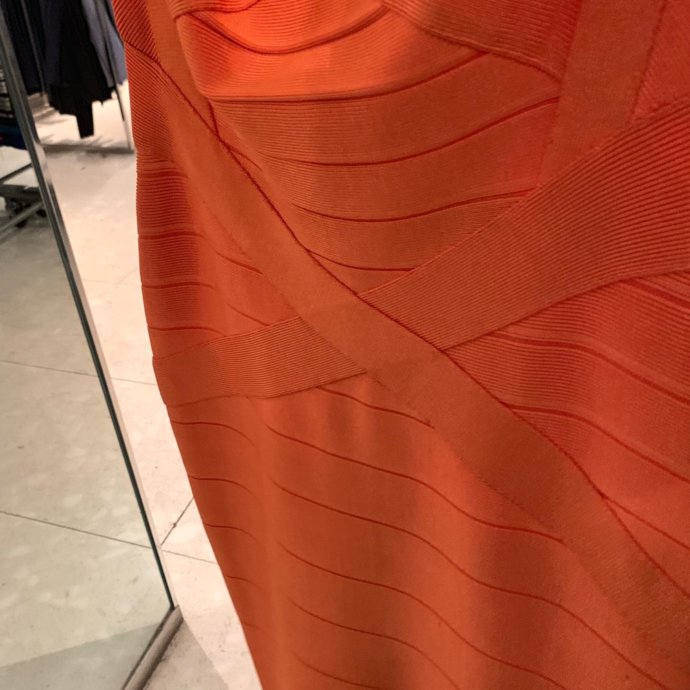 SOLD Herve Leger Bandage dress NWT - Picture 4 of 8